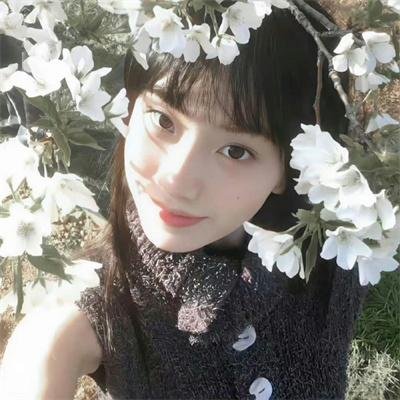 秀色依旧照清眸
